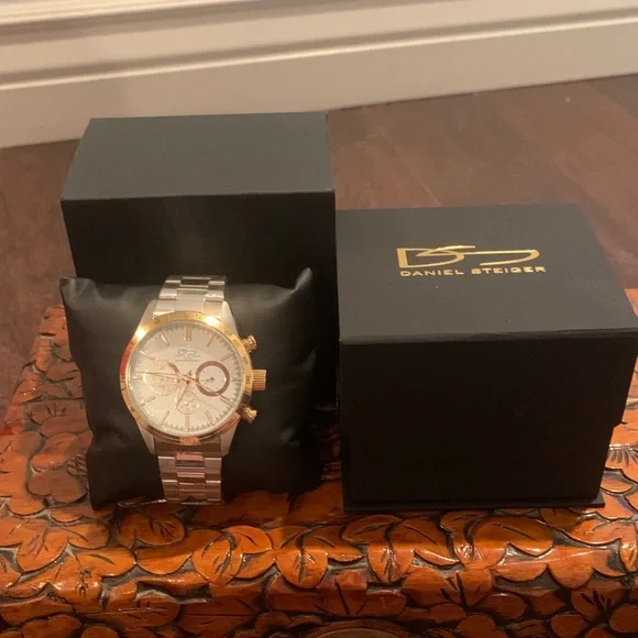 Daniel Steiger Phantom Two-Tone Chronograph Men’s Watch NIB Never Worn - Picture 2 of 9